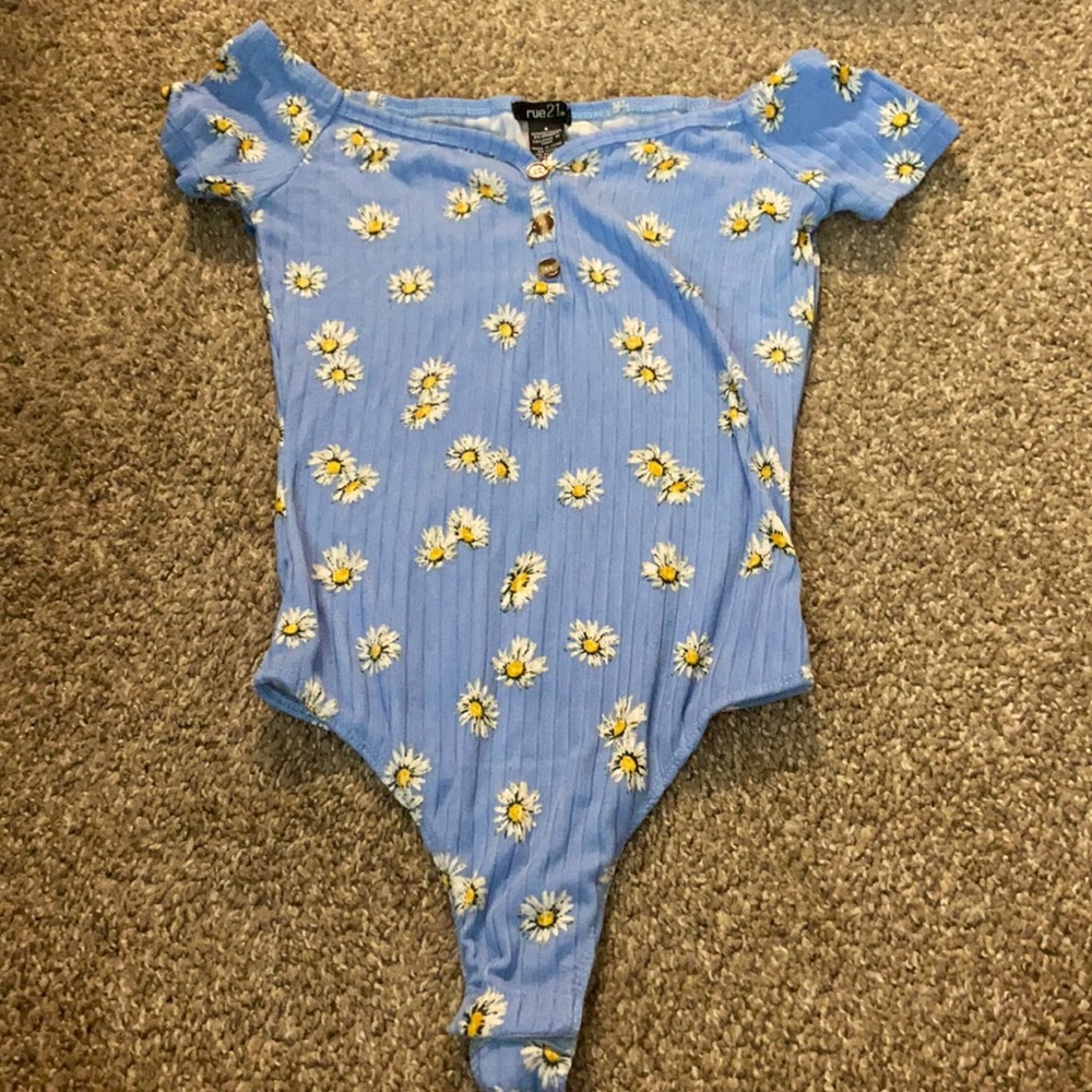 Rue 21 body suit
